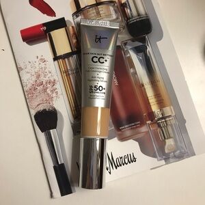 It Cosmetics CC Cream Medium NWOB​